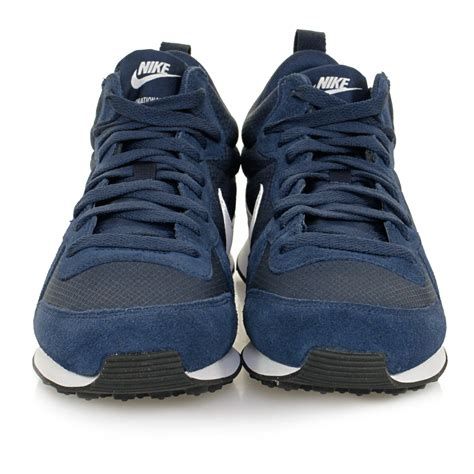 navy blue nike men's shoes.